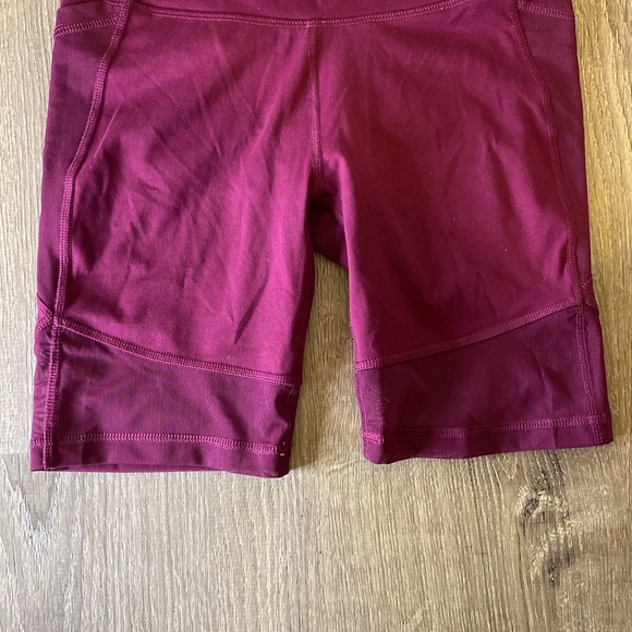 All in motion workout biker shorts - Picture 2 of 3